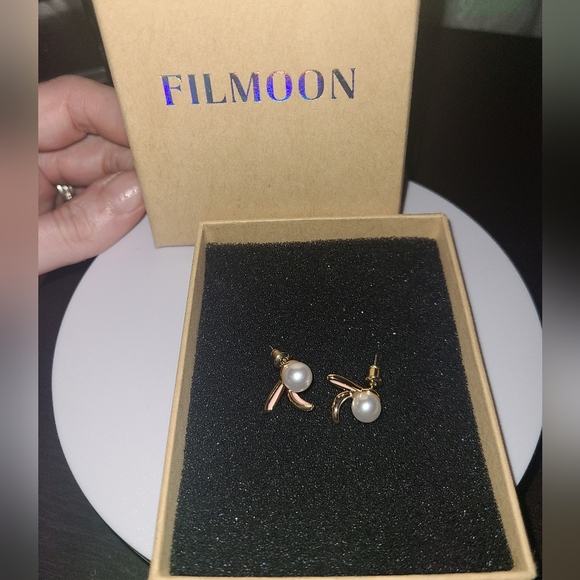 Gold And Pink White Faux Pearl Rabbit Earrings NWT - Picture 7 of 7